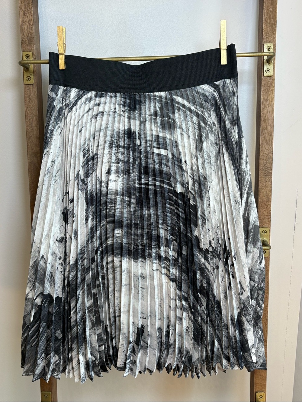 Apt. 9 Black & White Pleated A-Line Skirt